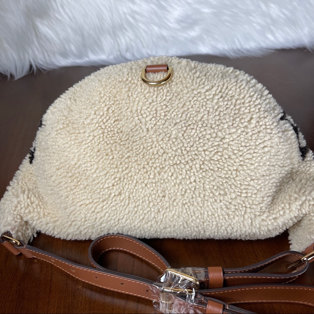 Louis Vuitton Teddy Mono Bumbag - Picture 4 of 13